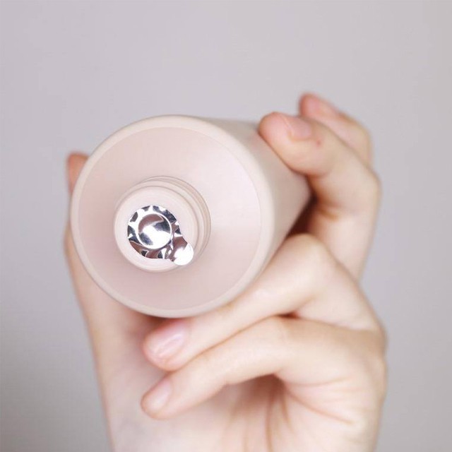 Sữa rửa mặt Innisfree Jeju Volcanic Pore Cleansing Foam dành cho da dầu và da mụn [Mẫu mới 2019] | BigBuy360 - bigbuy360.vn