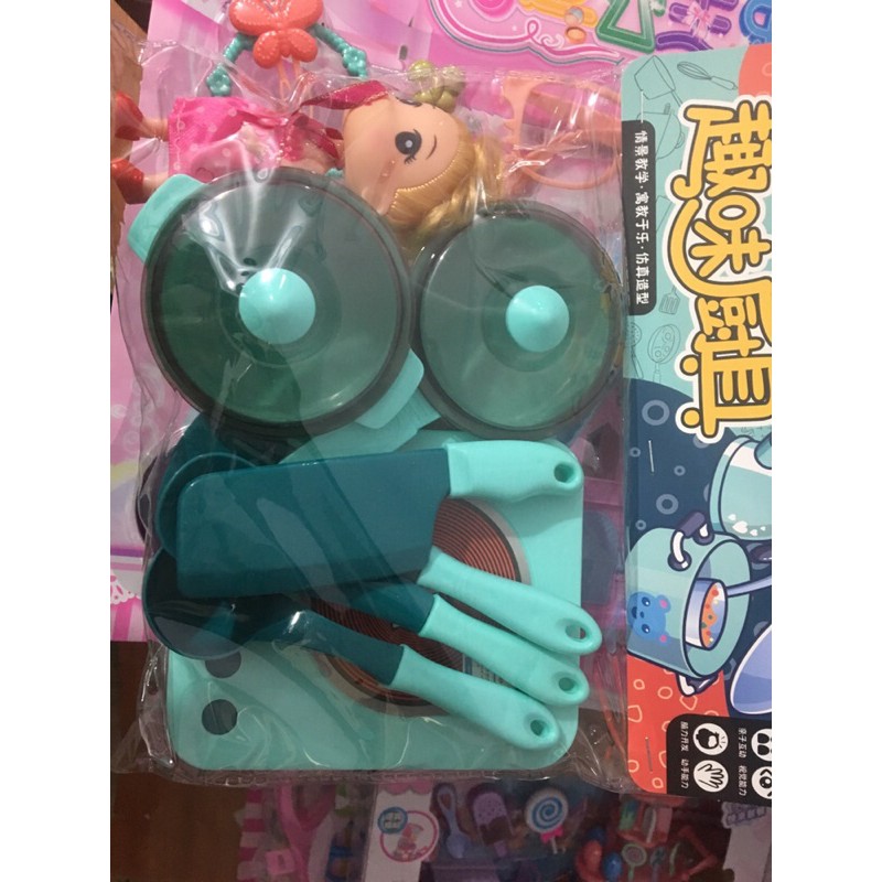 Đồ chơi nấu ăn nhiều chi tiết dành cho bé