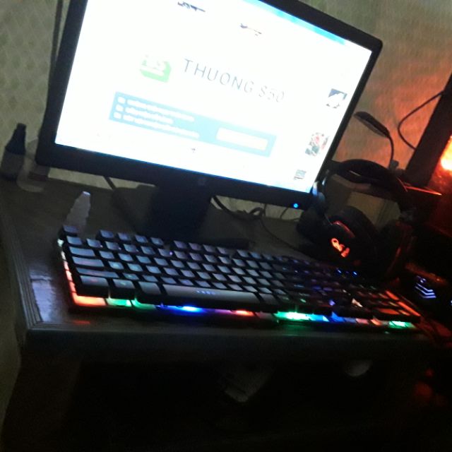 Bộ pc giá rẻ(tặng bàn phím + chuột+ miếng lót+tai nghe)