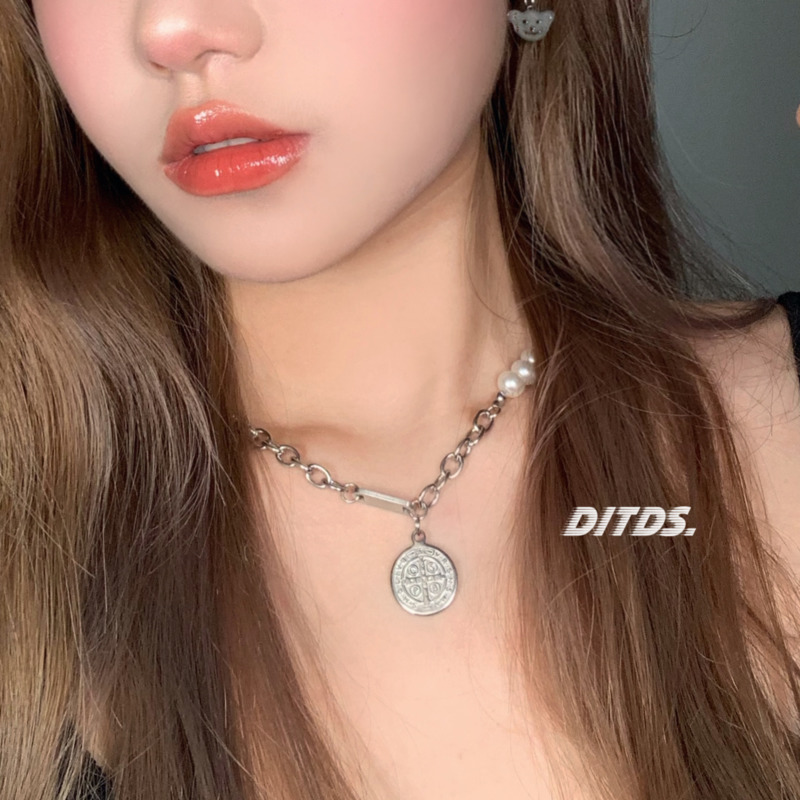 Dây Chuyền Đính Hạt Ngọc Trai Phong Cách Retro