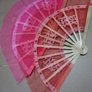 Quạt múa vải voan