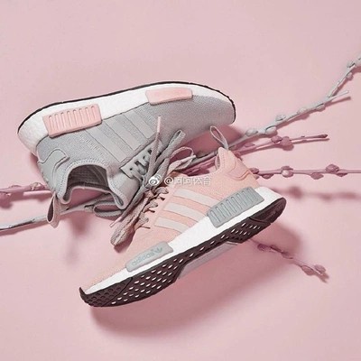 Giày Thể Thao Adidas NMD R1 Chất Lượng