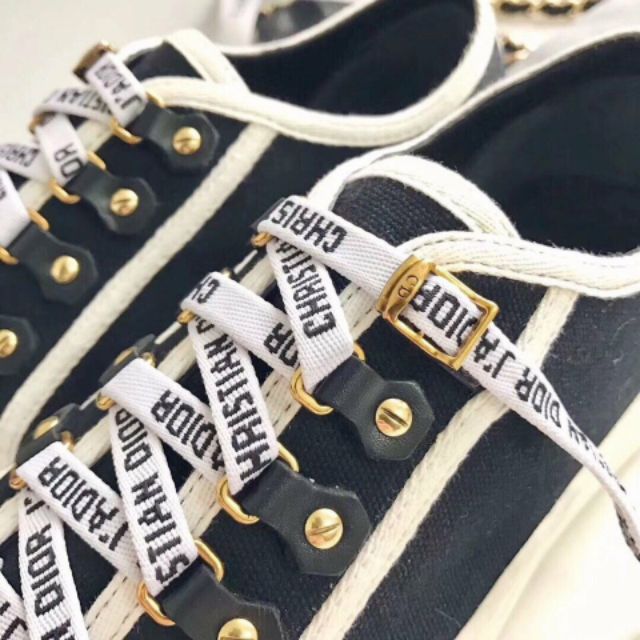 Giày buộc dây chữ mới về