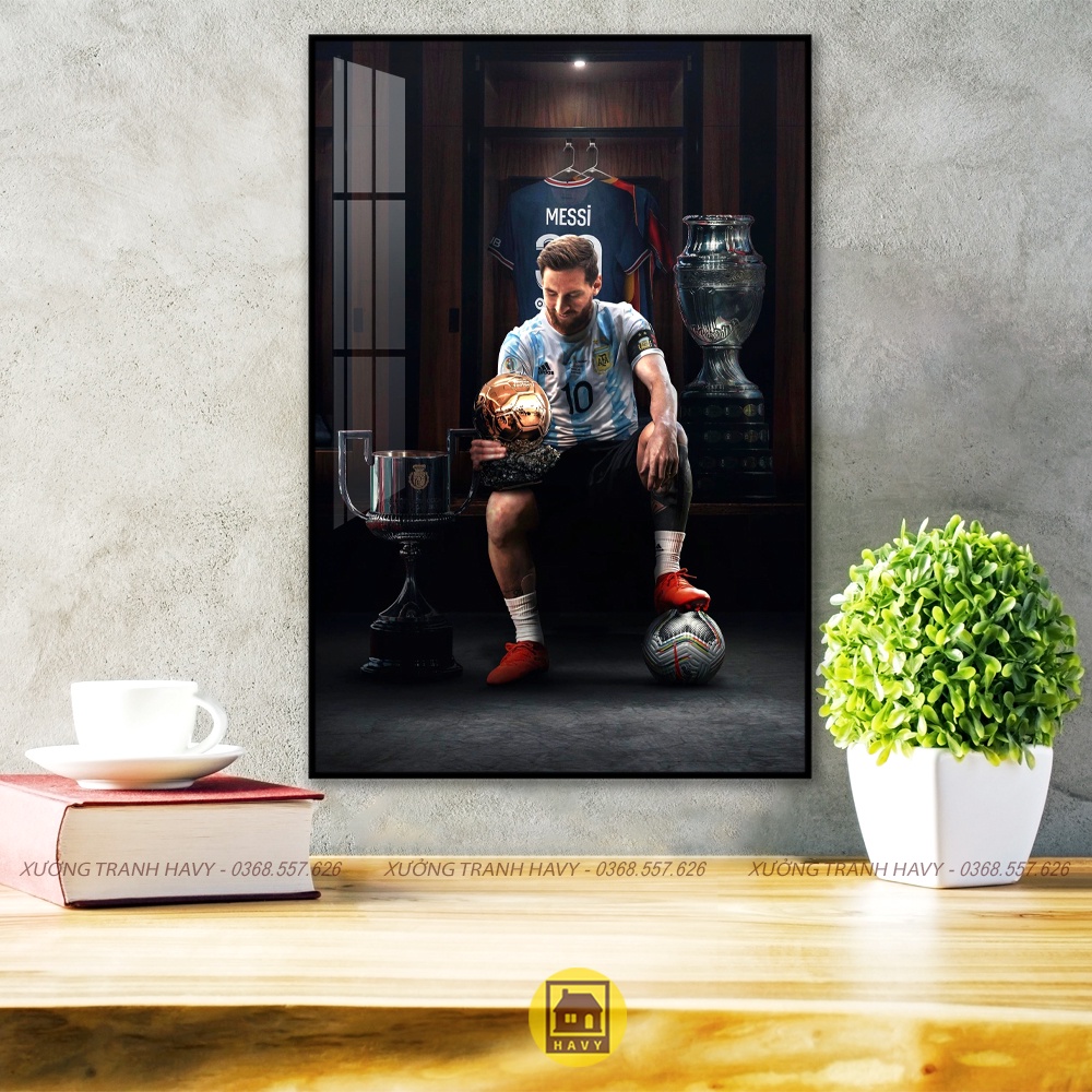 Tranh cầu thủ bóng đá Messi M10, chất liệu mica gương, có khung cao cấp, kích thước 30x40
