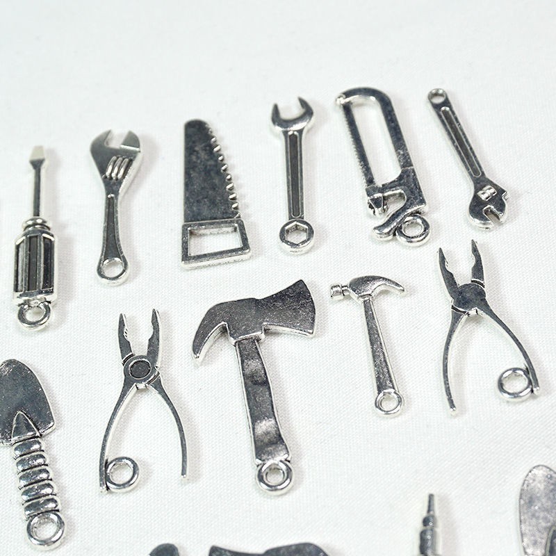 Spot sale 15-piece set of hammer scissors mini tool accessories diy crystal drop mobile phone case jewelry pendant