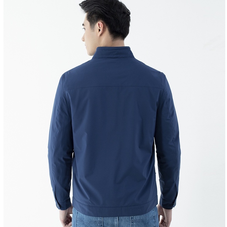 Áo khoác gió Aristino 2 lớp dáng suông vừa bo tay bo tay bó gấu tiện lợi chất liệu polyester mềm mại AJK009W1