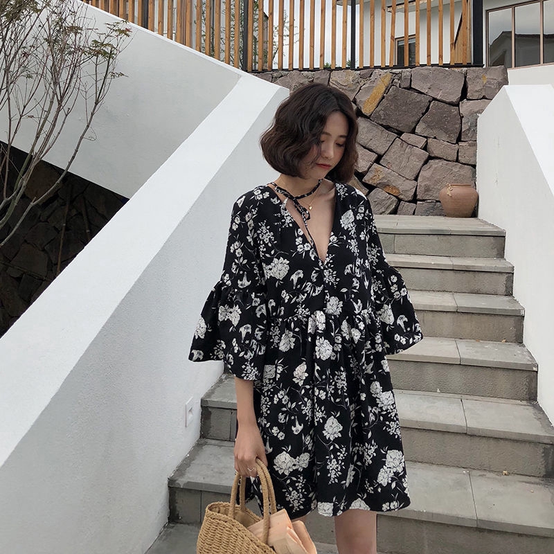 Đầm hoa ngắn tay thời trang dành cho nữ