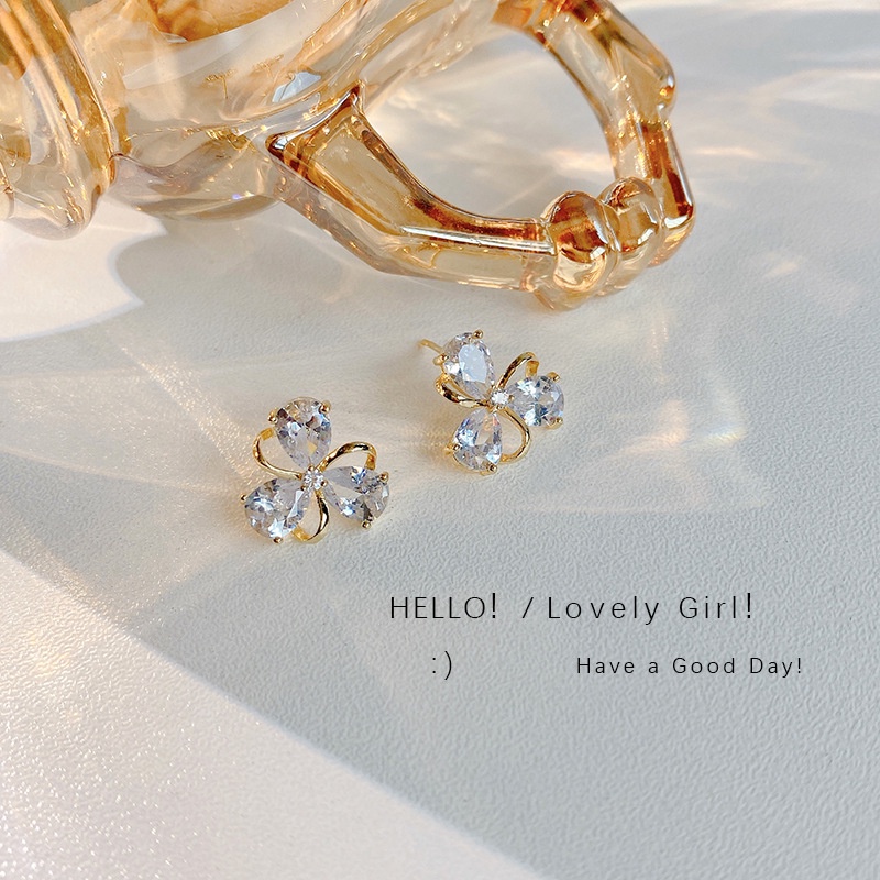 Khuyên tai chuôi bạc 925 dáng hoa ba cánh T015