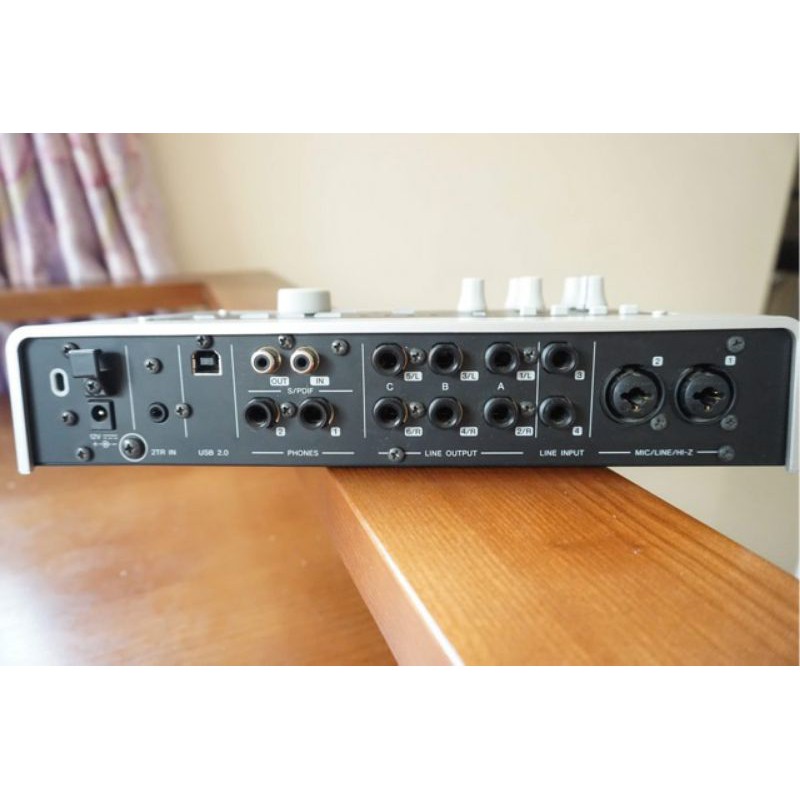 [Mã ELHACE giảm 4% đơn 300K] Sound card thu âm Steinberg UR28M (Like new)