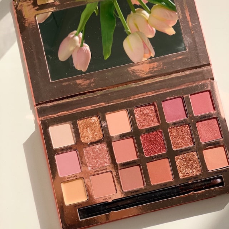 Bảng Phấn Mắt W7 Socialite Palette