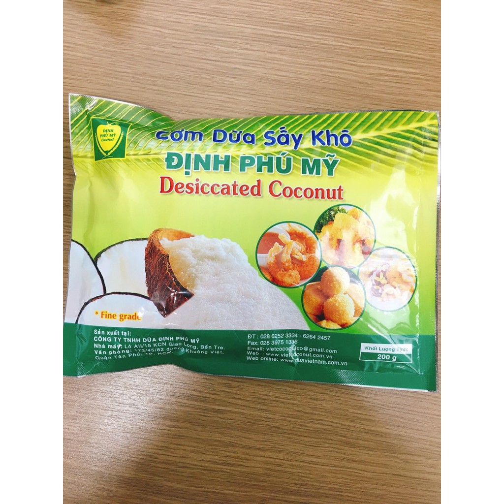 Cơm dừa sấy khô dạng sợi nhỏ (mịn) Định Phú Mỹ 200g/ 1KG được làm từ cơm dừa 100% nguyên chất