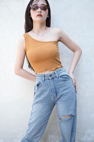 Áo ôm lệch vai