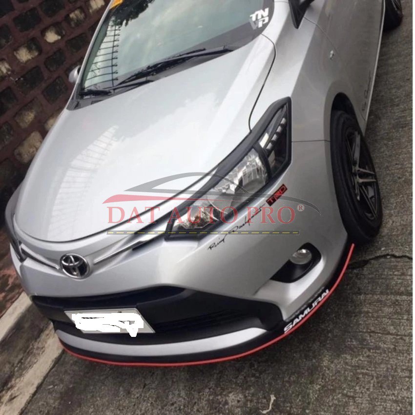 Dải cao su SAMURAI. Lip cao su SAMURAI bảo vệ gầm dài 2,5 m màu đen-đỏ.l