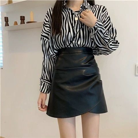 Chân váy da PU dáng chữ A xếp ly thời trang Hàn Quốc D130 dành cho nữ | BigBuy360 - bigbuy360.vn