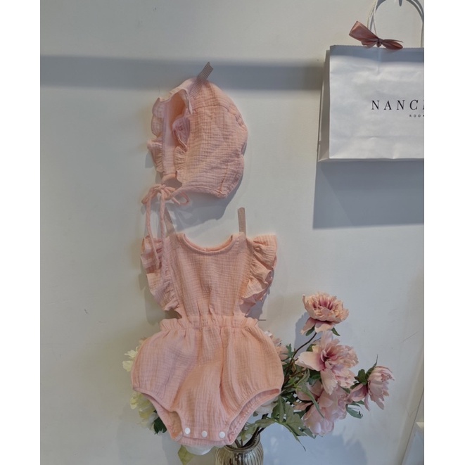Bodysuit + nón hồng cánh tiên nanci room
