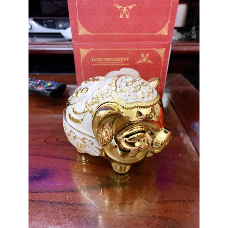 Gạt tàn heo vàng phong thuỷ tài lộc