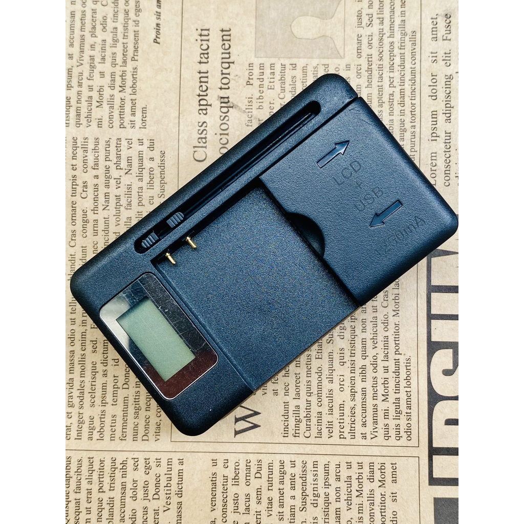 Bộ sạc đa năng LCD Hiển Thị Phần Trăm Pin - Hỗ trợ sạc qua cổng USB đa năng, kích Pin tốt.