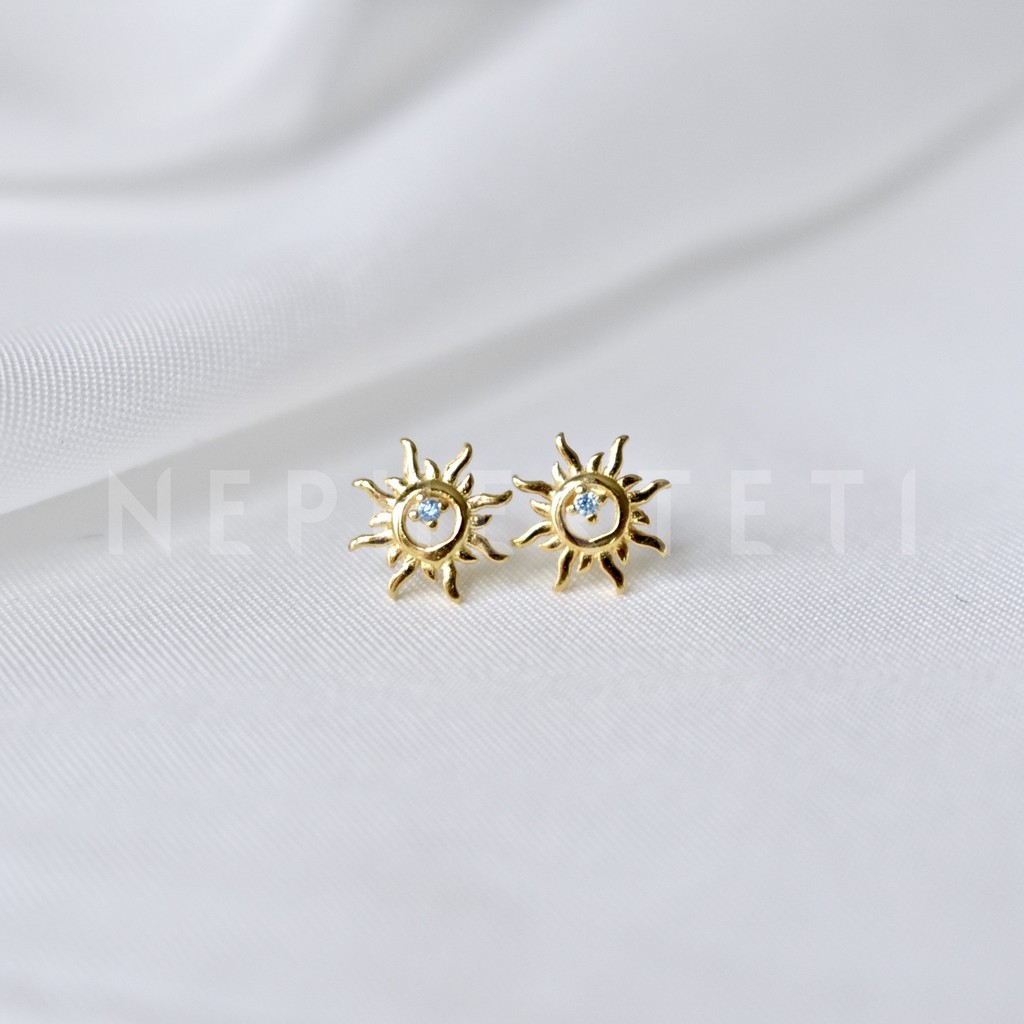 Khuyên tai bạc 925 mini - Mặt trời đính đá 8*8mm  - Nepherteti