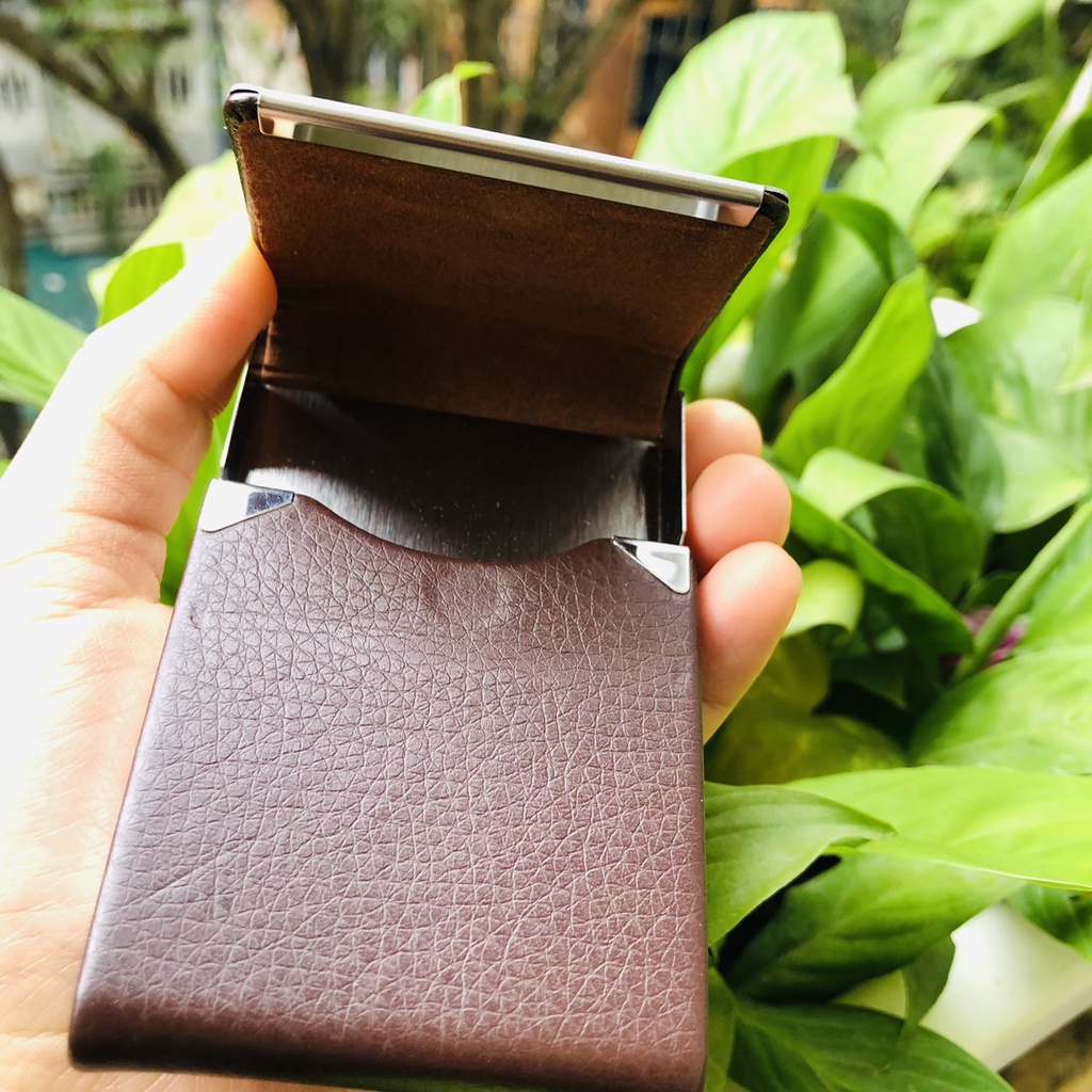 Ví đựng name card mở nắp nam châm, giảm giá ngay 10% khi đặt hộp đưng card visit khắc tên