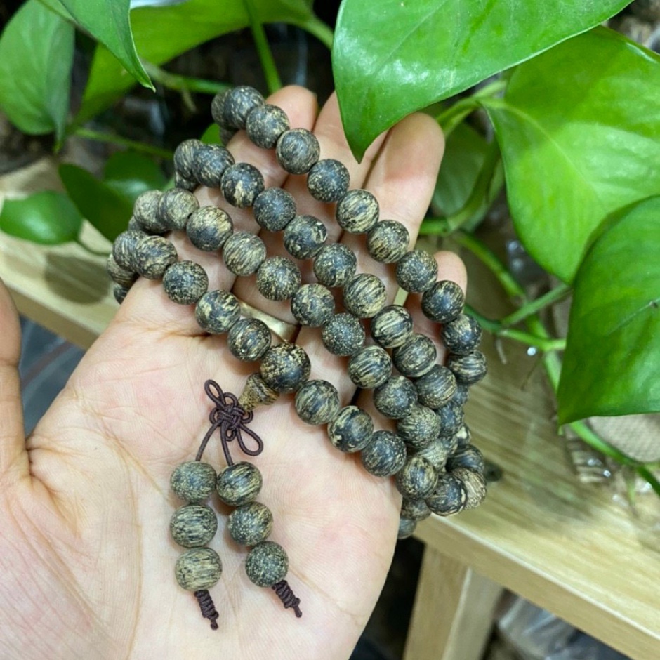 Vòng Tay Trầm Hương 108 Hạt 8mm Trầm Dó Dây INDO Cao Cấp Xịn VIP Lạc Việt cho Nam Nữ Cầu Tài Lộc - Phú Quý - Bình An