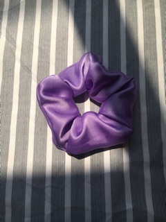 SCRUNCHIES CỘT TÓC ĐEO TAY ( NHẮN TIN SHOP ĐỂ CHỌN MÀU )