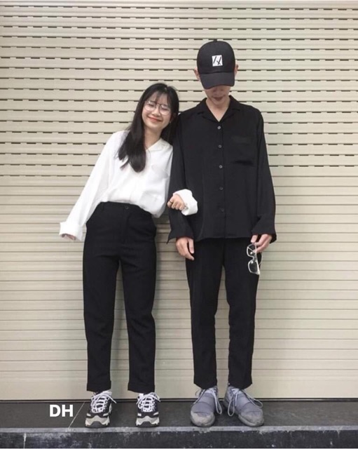 Áo sơ mi trắng và đen trơn túi ngực và không túi dài tay cho nam nữ