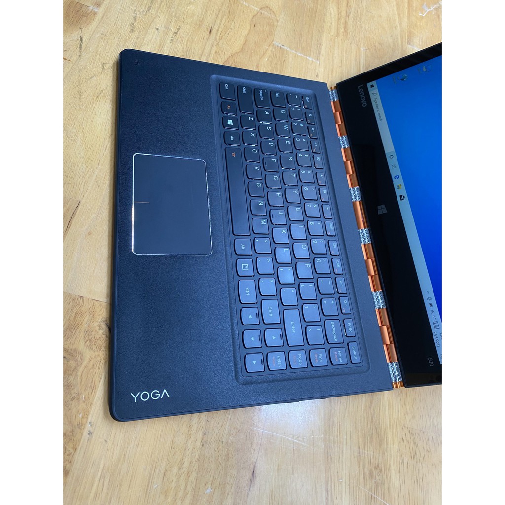 Laptop Lenovo Yoga 900