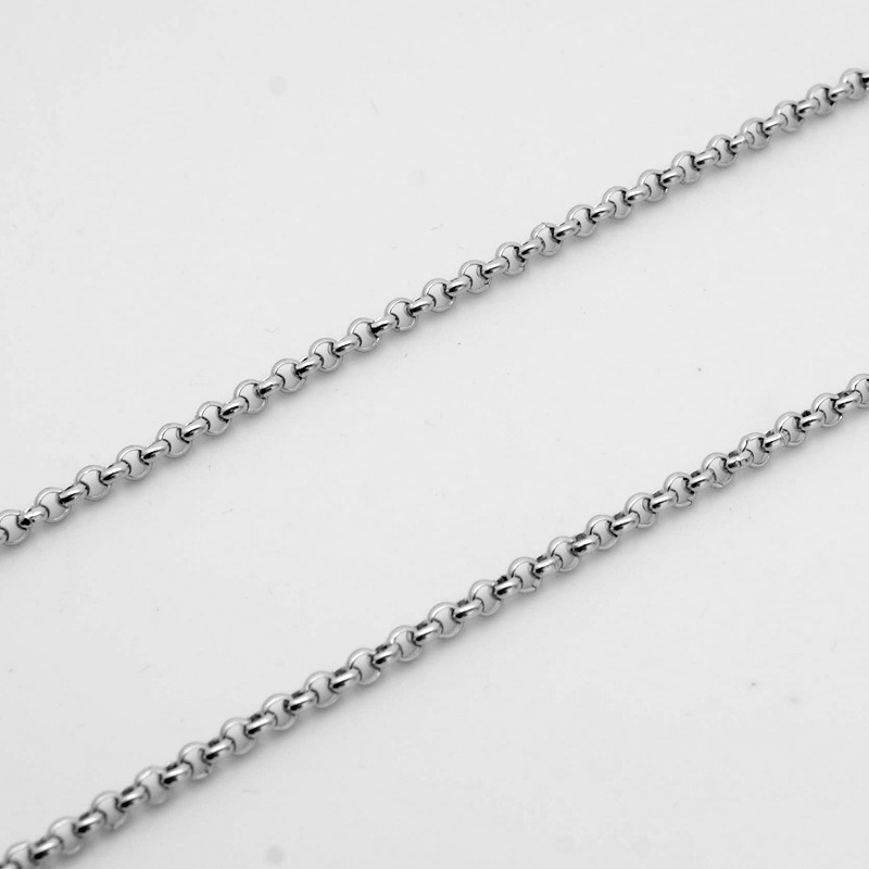 Dây chuyền mặt dây chuyền bằng thép không gỉ thời trang hoàn toàn mới, vòng cổ nam và nữ bằng thép titan phong cách đơn giản.