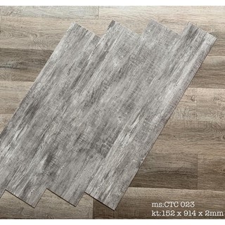 (KHO HÀ NỘI )Sàn nhựa giả gỗ keo tự dán MÃ 023