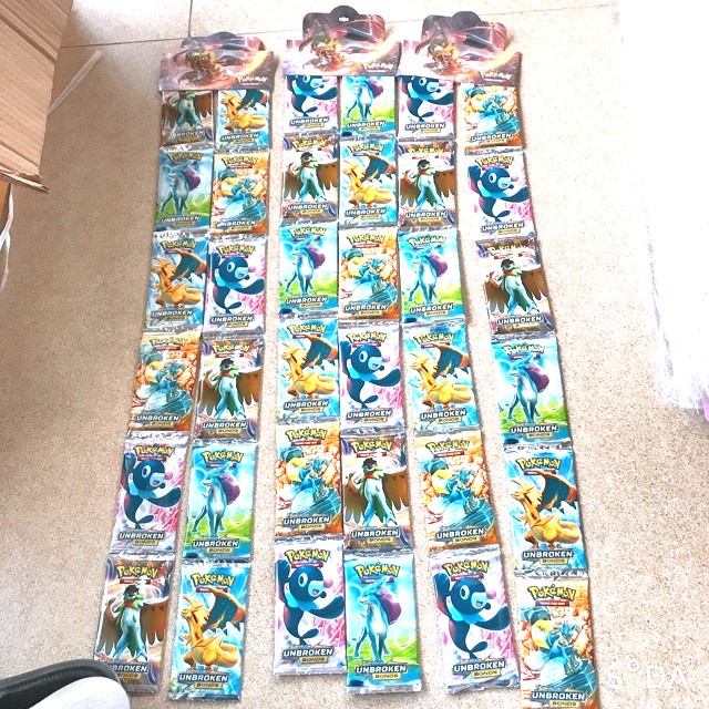 Thẻ bài Pokemon dây ( dây 12 gói_8thẻ/gói)