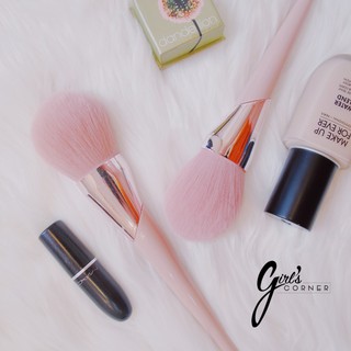 Cọ Phủ Phấn Fenty Beauty