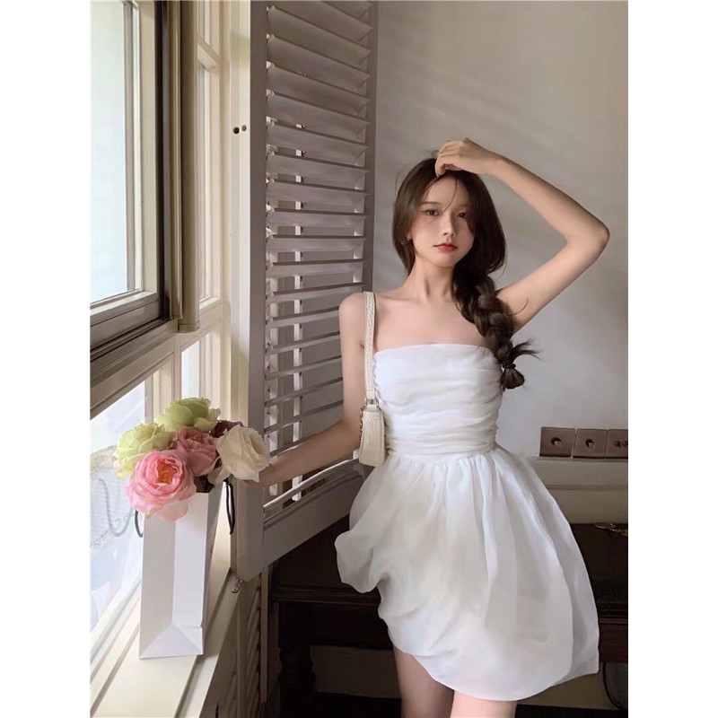 Váy quây ngực bồng bềnh
