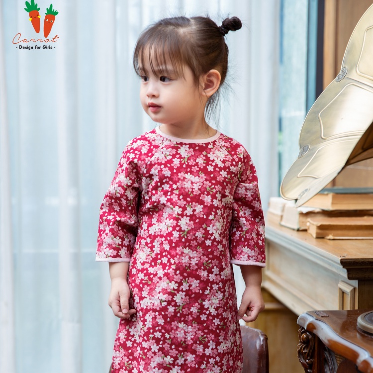 Set Áo Dài Carrot Cho Bé Gái, Hoạ Tiết Hoa Đào Hồng, Nền Đỏ Nổi Bật, Chất Thô Cotton Thoáng Mát, Thấm Hút Mồ Hôi Tốt