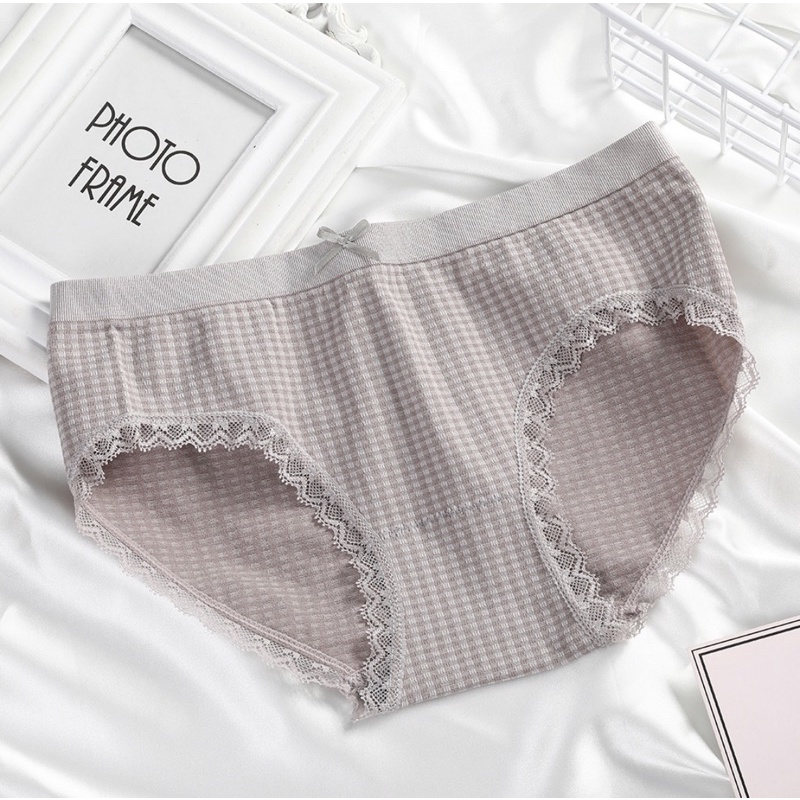 Quần lót nữ cotton kháng khuẩn viền ren mềm mịn QLN01