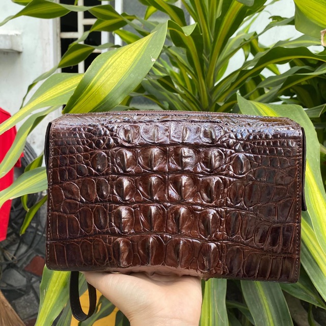 TÚI CLUTCH HÀN QUỐC CẦM TAY KHOÁ HÔNG DA CÁ SẤU THẬT 24x16 CM GAI LƯNG VÀ DA BỤNG | RYRY STORE