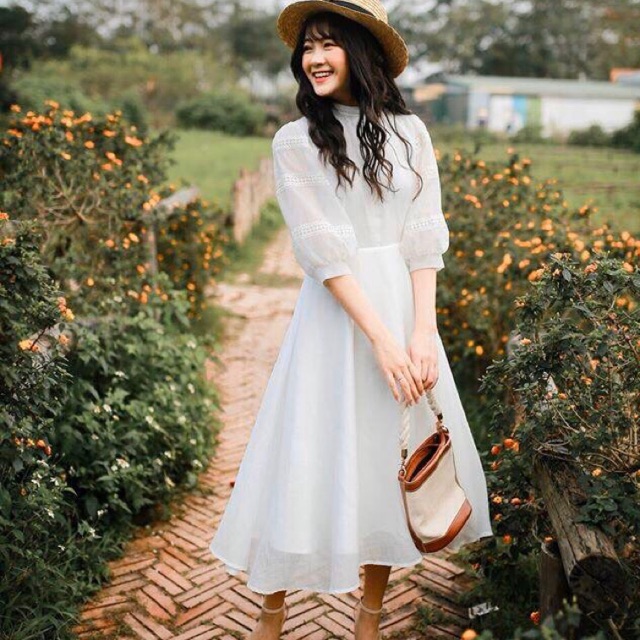 Đầm babydoll trắng phoiis ren