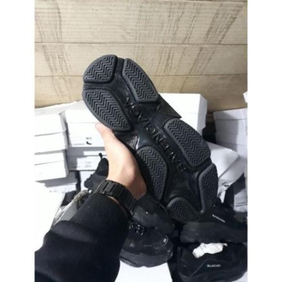 (Bản đẹp+full box) Ảnh thật giày balenciaga triple S, full black -A122 . >