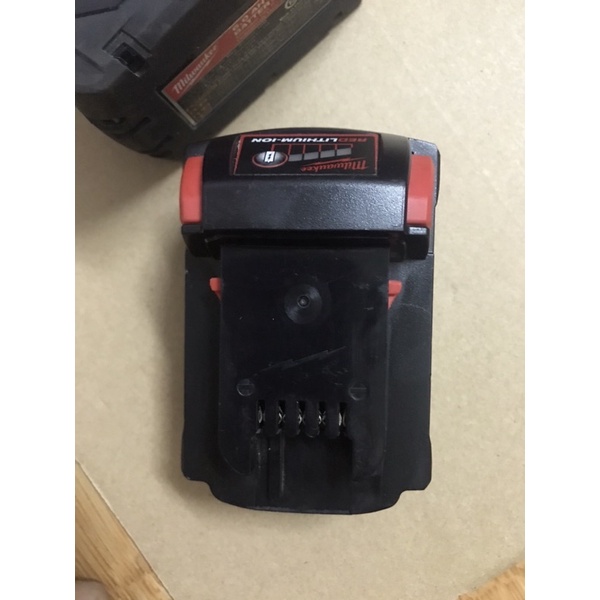 pin Milwaukee 18v 6.0AH Red lithium-ion