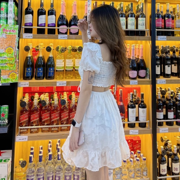 Đầm hoa nổi khoét lưng cao cấp  PLĐ57