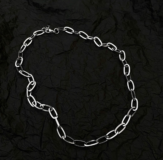 Vòng cổ kim loại dáng ngắn cá tính phong cách thời trang