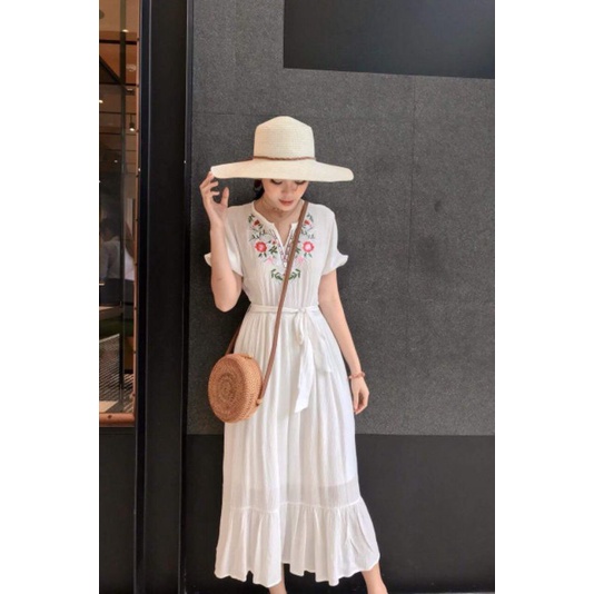 Đầm maxi thêu Giá 230k