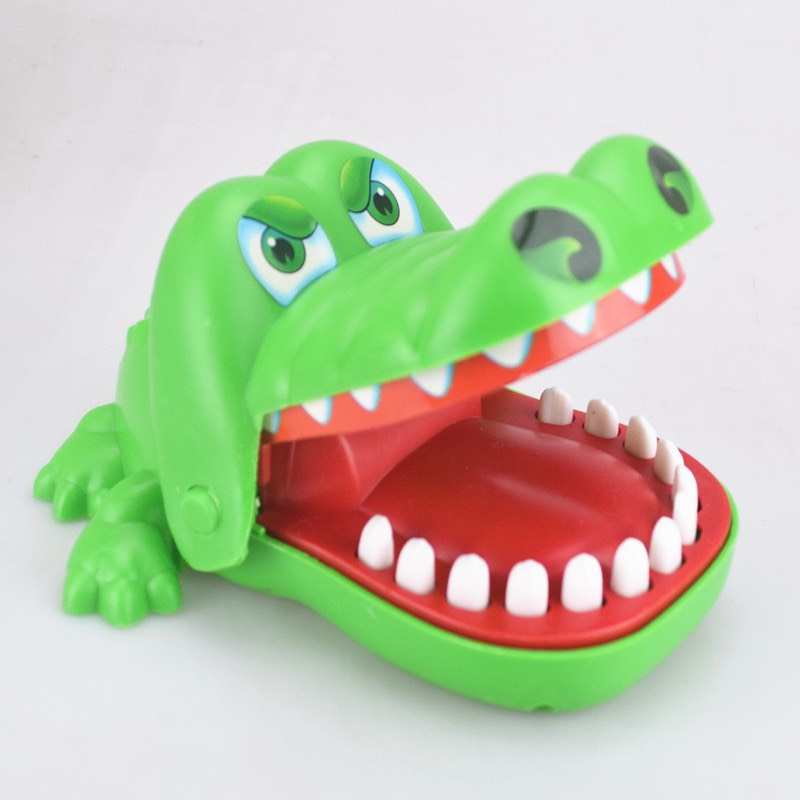 Đồ chơi Cá sấu cắn tay loại to cho bé - đồ chơi giải trí vui nhộn