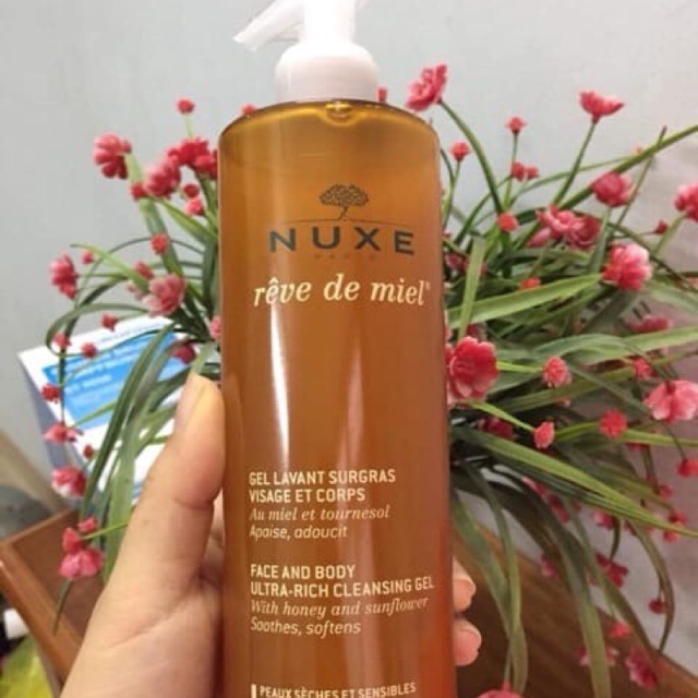 Sữa rửa mặt Nuxe Mật ong