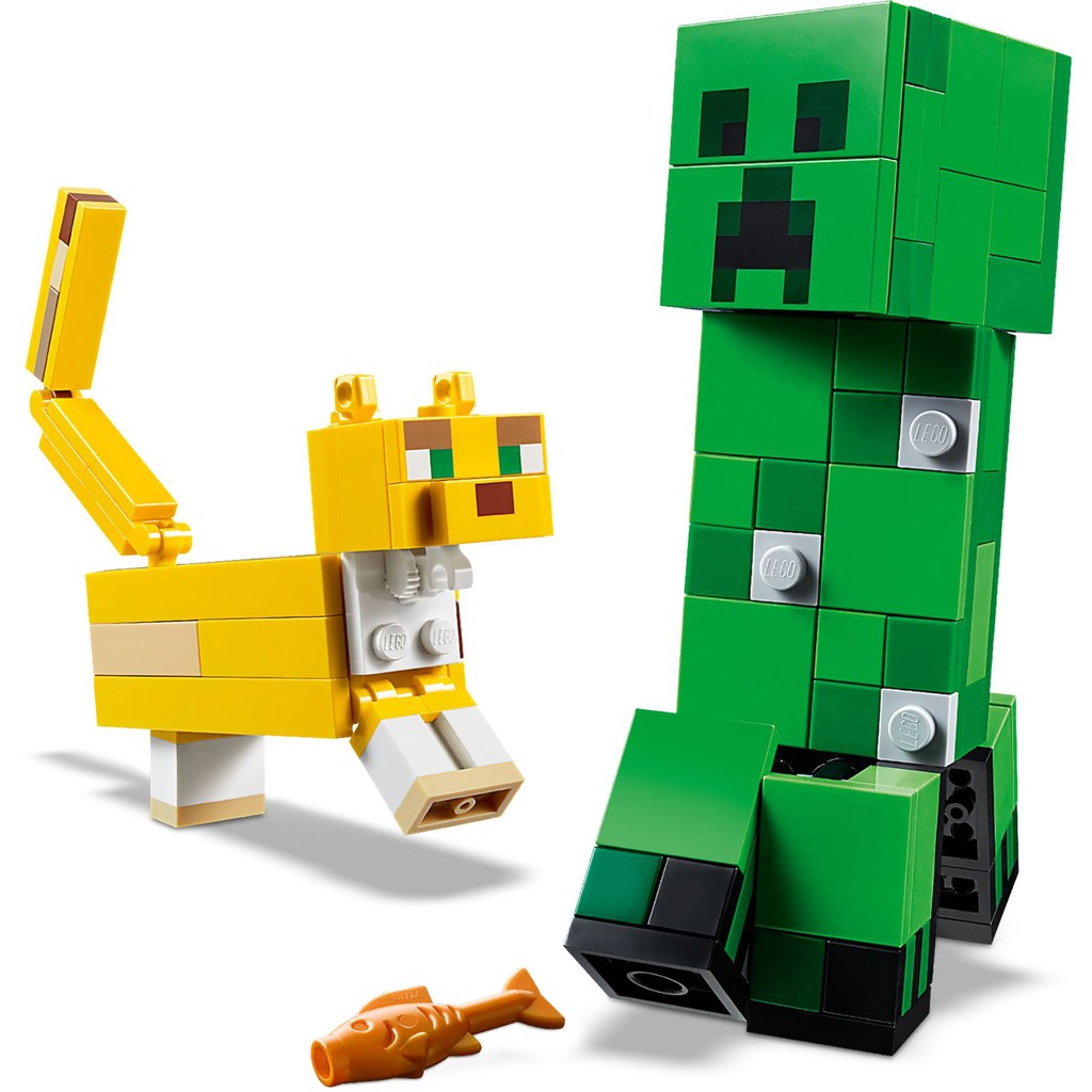 LEGO Minecraft 21156 Trận chiến Creeper Khổng lồ và Mèo gấm