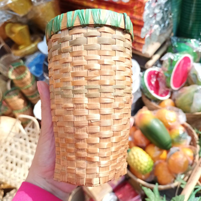 Giỏ tre làm đồ handmade trang trí tết