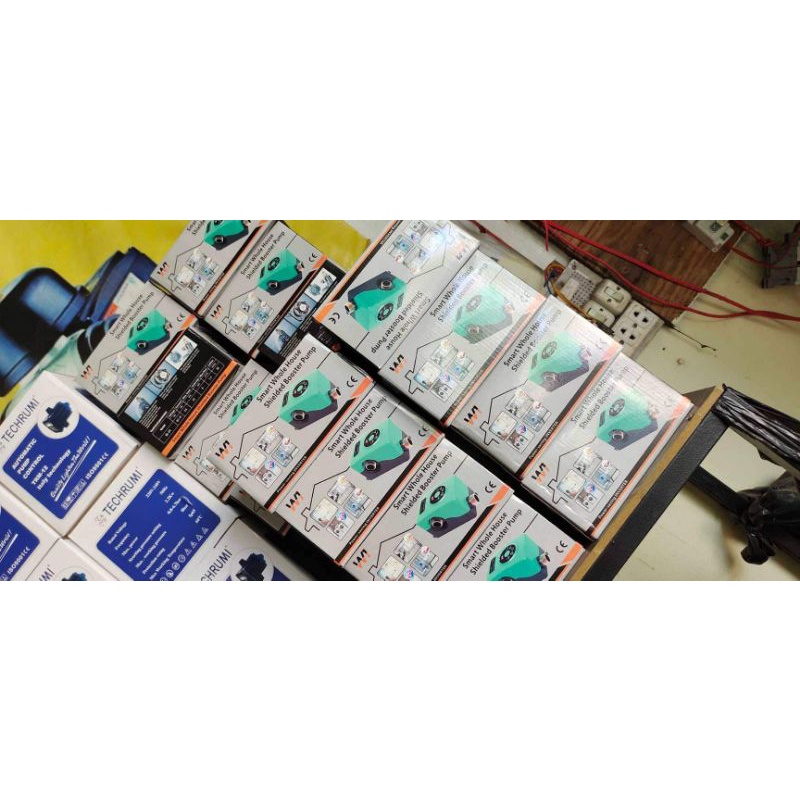 Máy bơm tăng áp mini wi Động cơ nam châm từ vĩnh cửu Dùng điện 24V