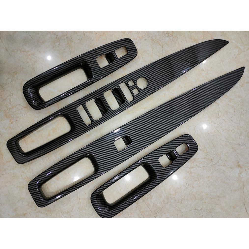 Ốp Công Tắc + Tay Cửa 4 Cửa Xe Elantra 2022 Mới - mẫu Carbon