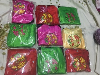 Yếm đào cho bé