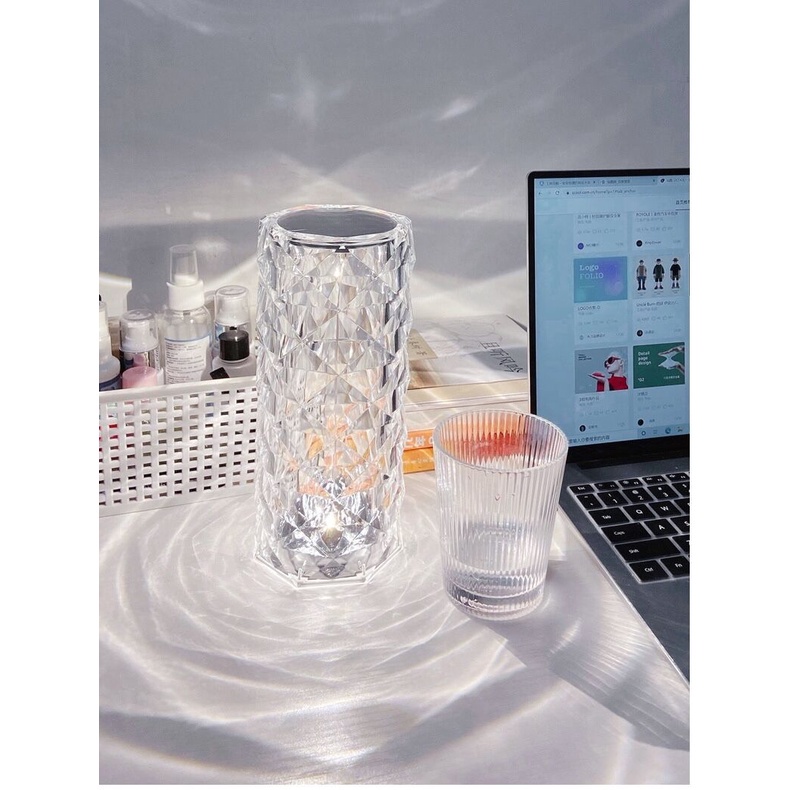 Đèn ngủ pha lê decor trang trí quán cafe phòng ngủ hiệu ứng 3D sang trọng Cảm Ứng Ánh Sáng LED Đổi Màu