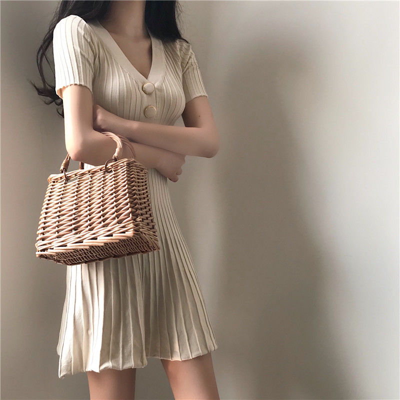 Đầm tay ngắn tay cổ chữ V phong cách Hàn Quốc hợp thời trang cho nữ | BigBuy360 - bigbuy360.vn